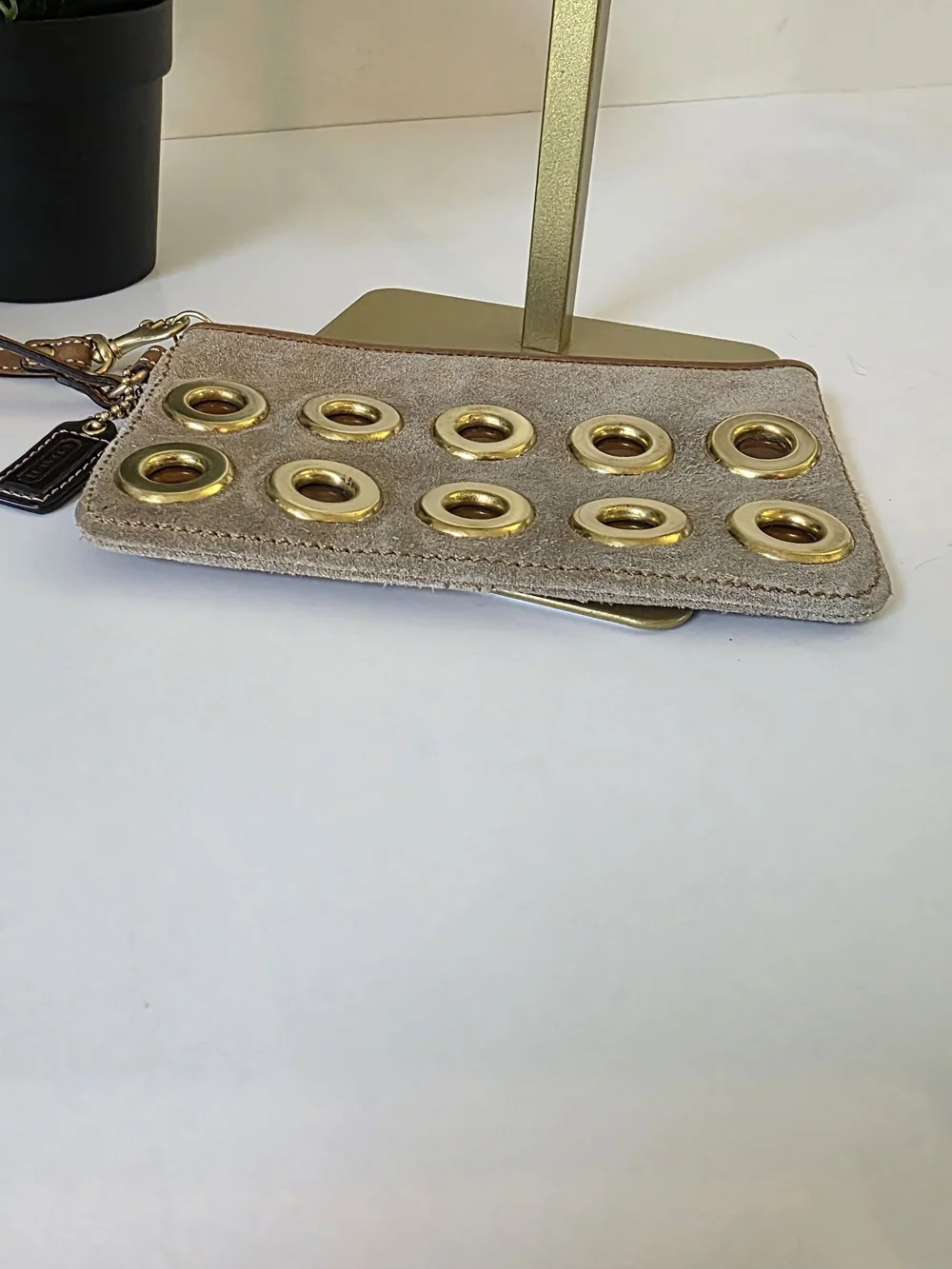 Coach Camel Suede Eyelet Wristlet Gold Grommet Zip Pouch Y2k Clutch